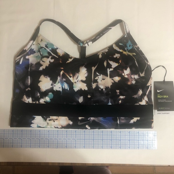 Nike Sports bra / Nike Indy Bra - Picture 7 of 7